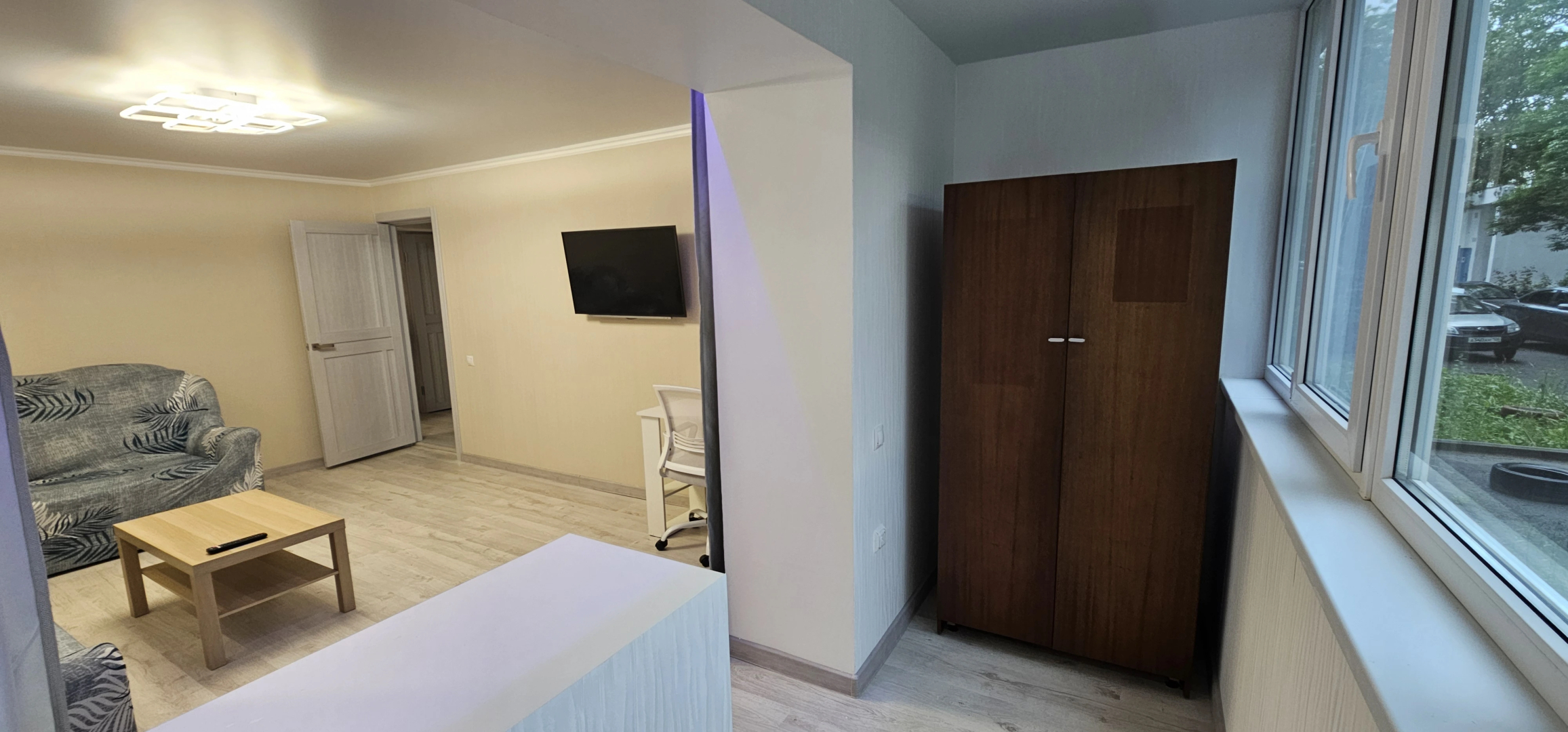 Квартира Двухкомнатная в тихом дворе с новым ремонтом и техникой