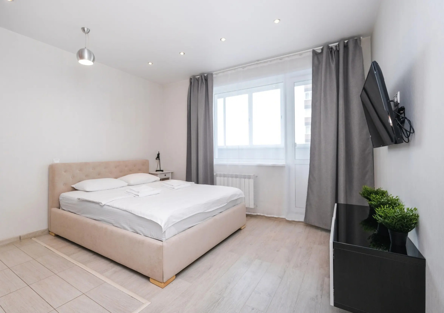 Апартаменты Домант Романова 60/1 (4)