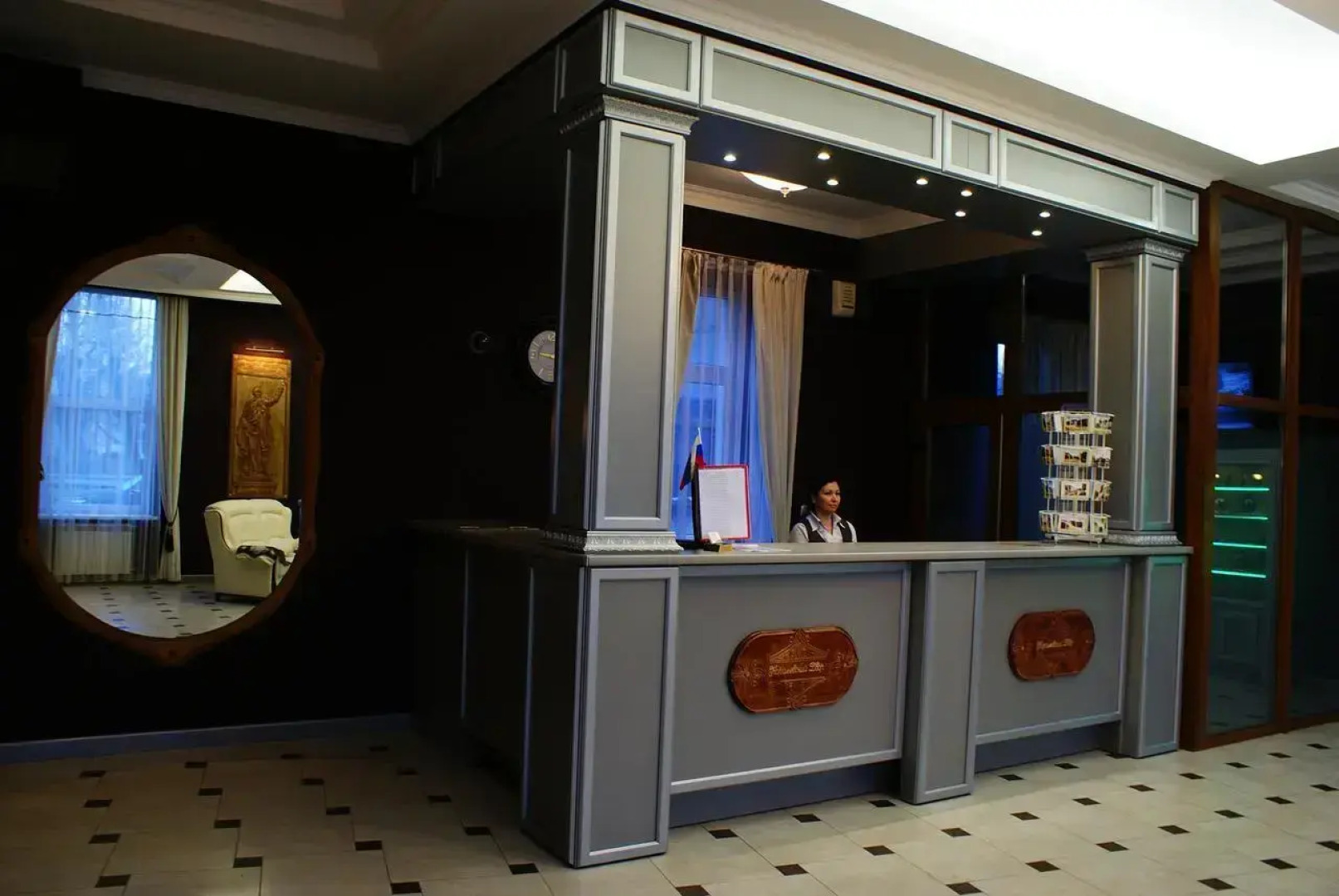 Отель Королевский двор