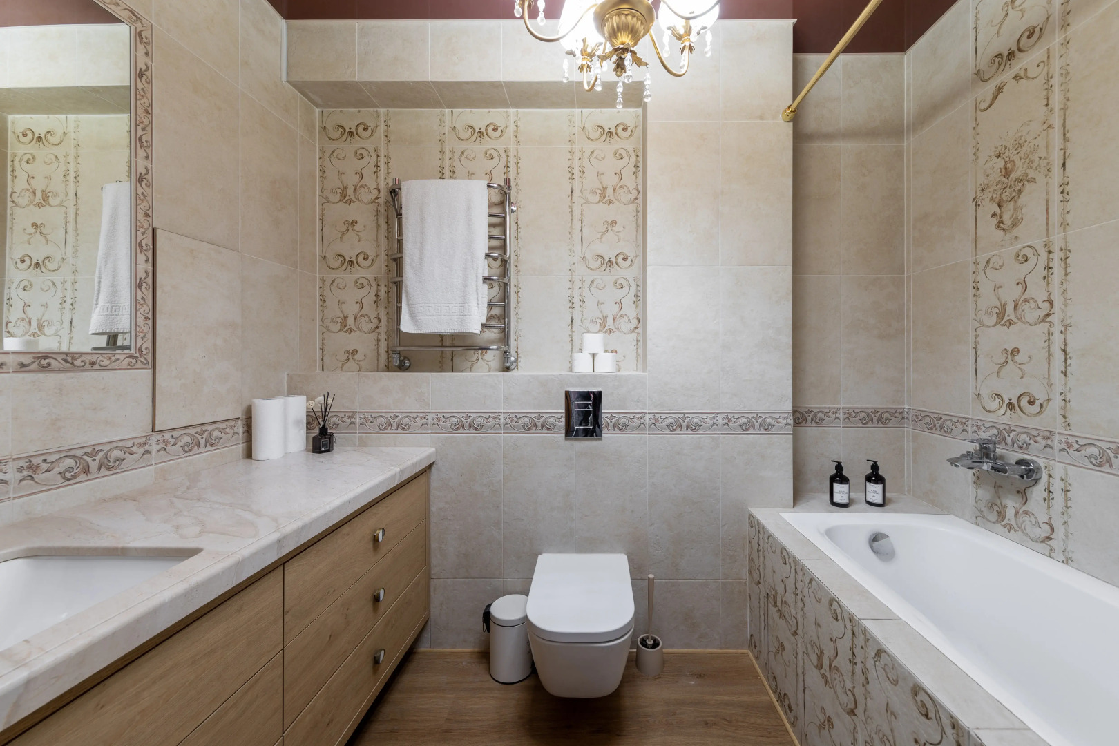 Апартаменты двухкомнатные рядом с метро и ТЦ Dana Mall