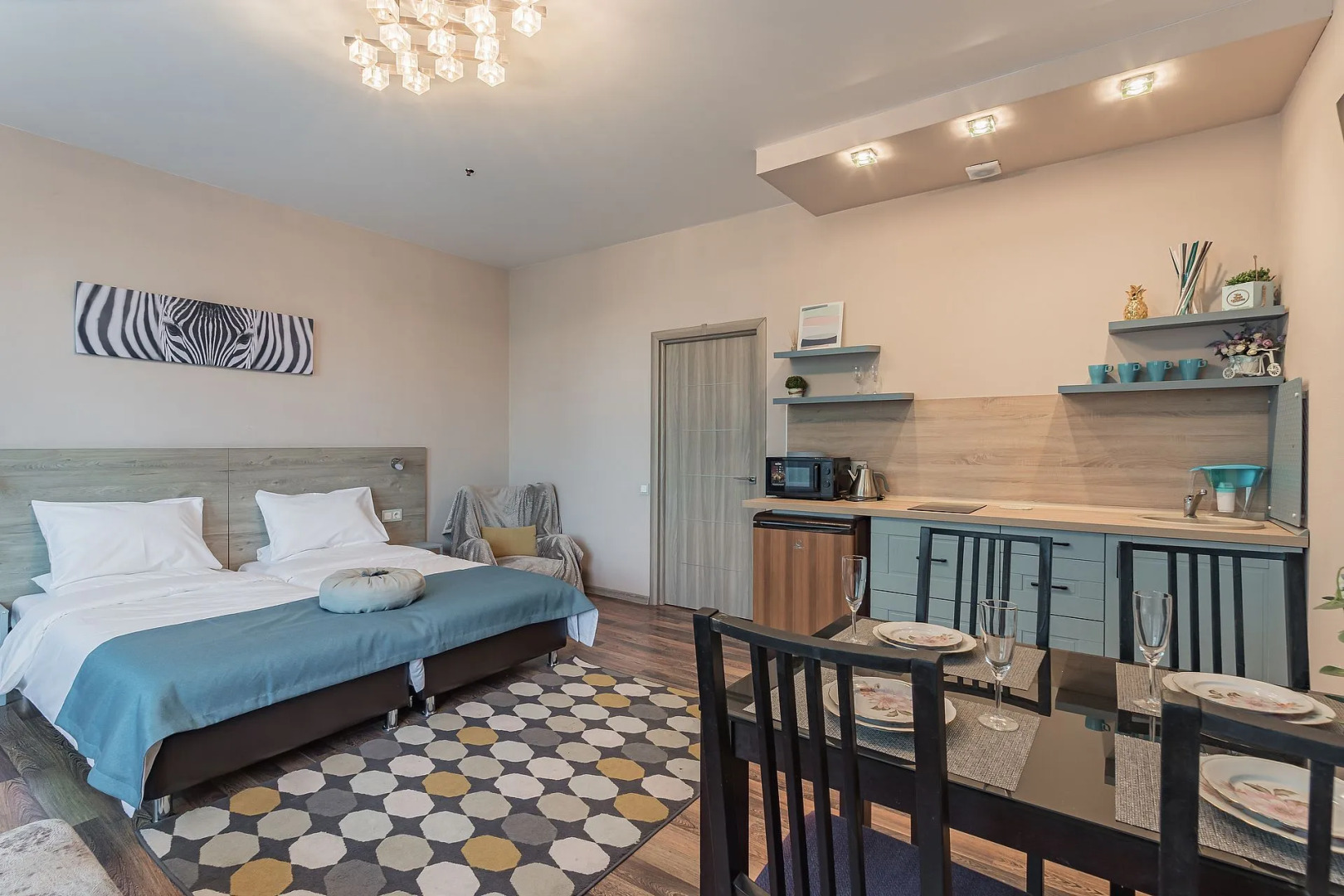 Апартаменты Просторные в Kм Tower Plaza 229