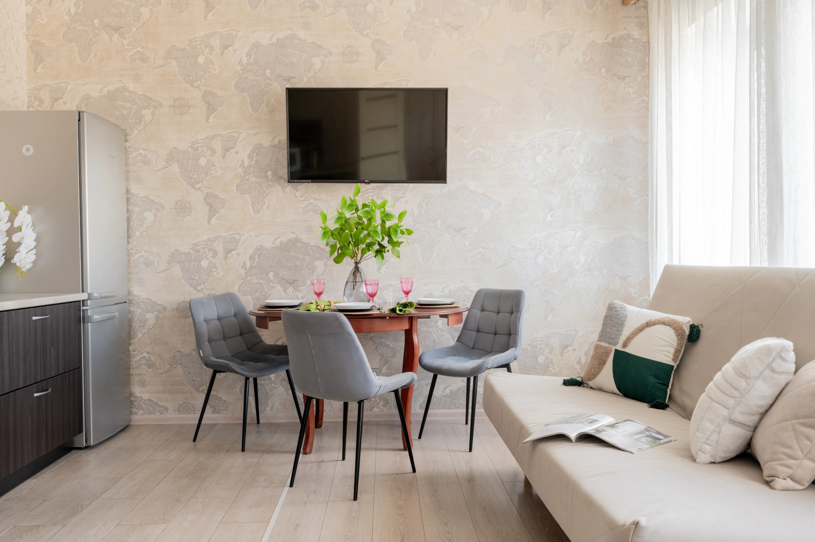 Апартаменты Вгости33 Б. Нижегородская 27