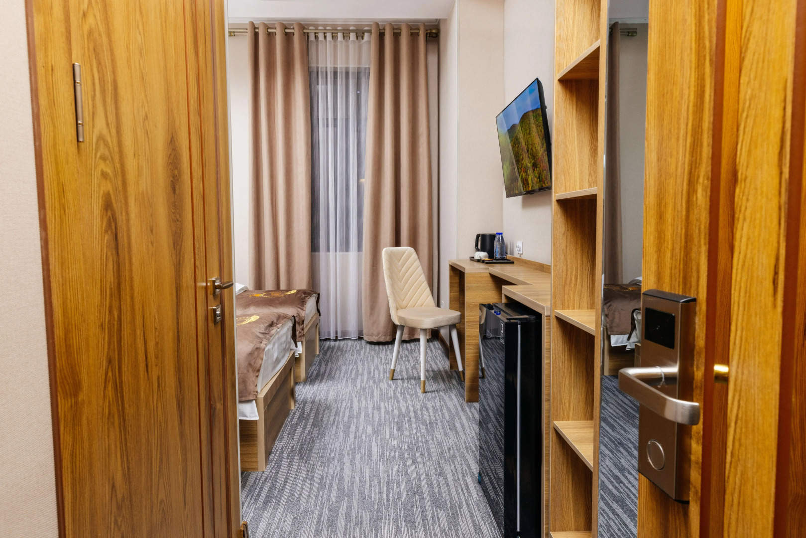 Отель Royal Sebzor Expo