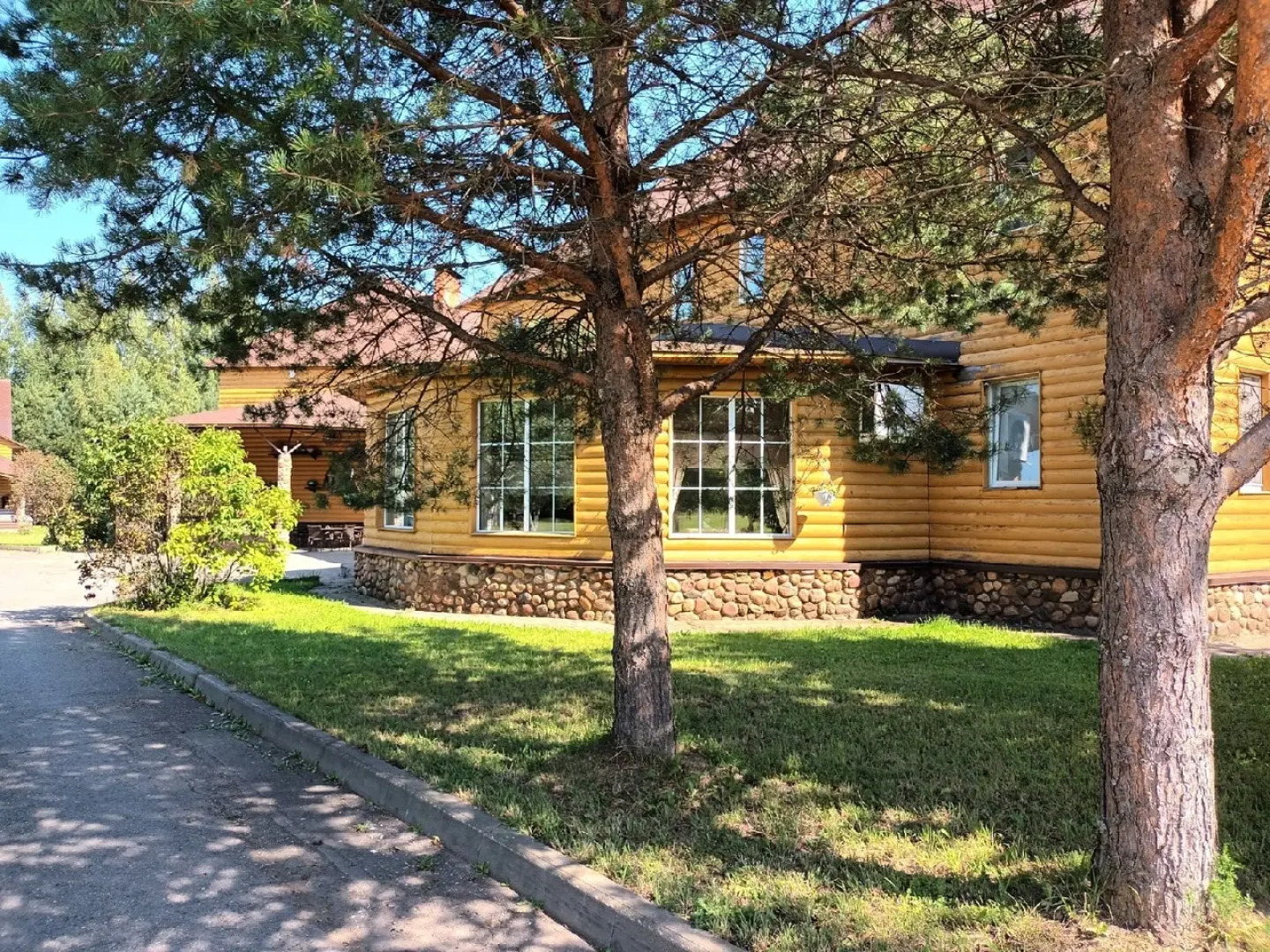 Парк-отель Чеснава