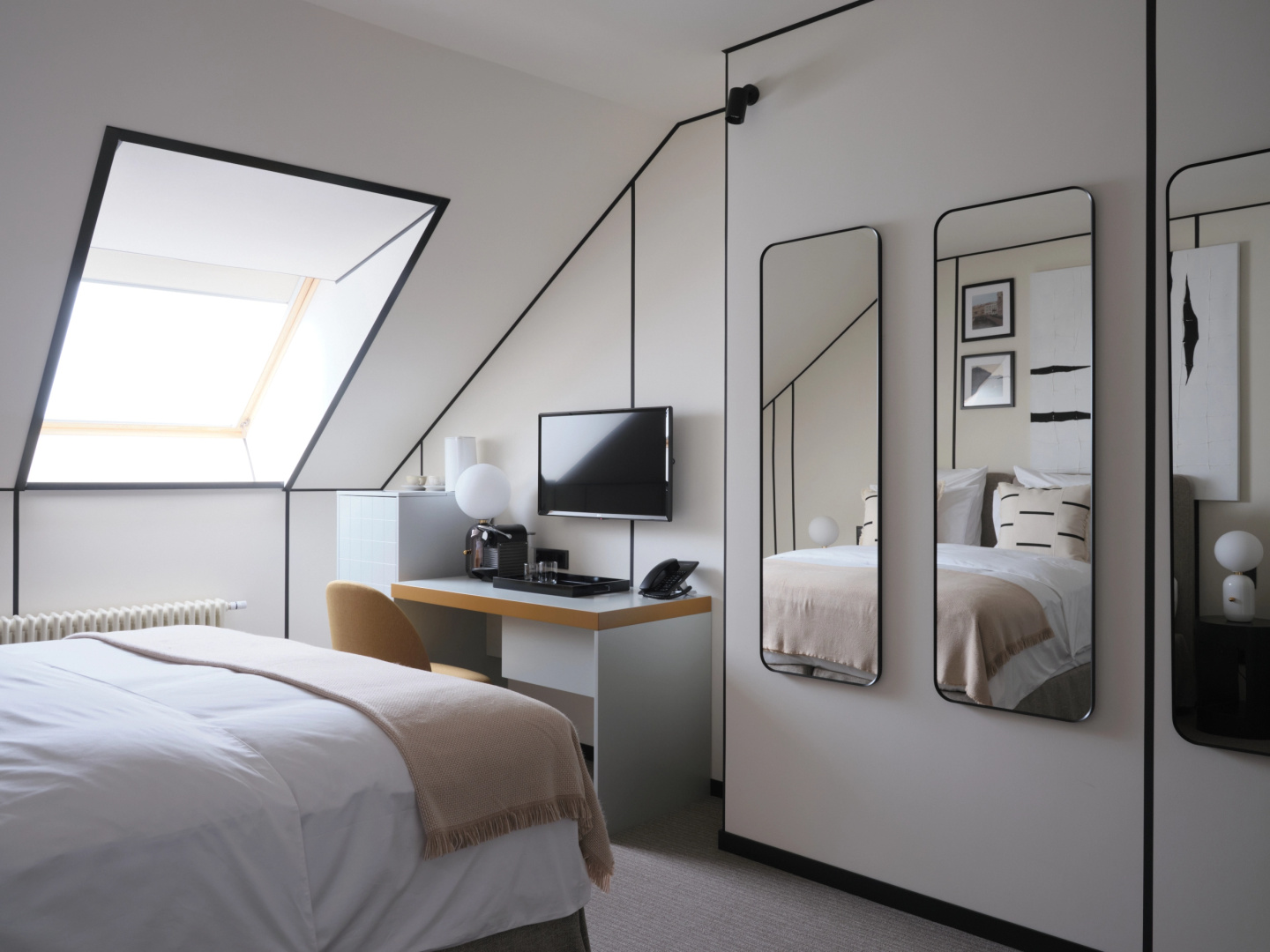Отель GLINZ Hotel by Ginza Project