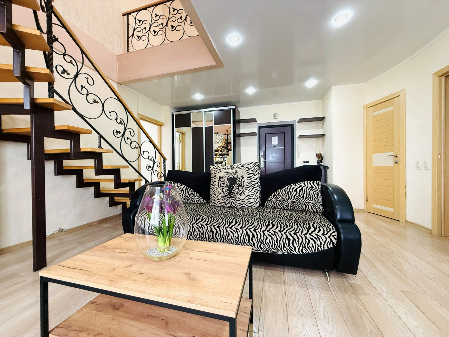 Апартаменты 912 Флэтс-Лайн на улице Красноармейская 100