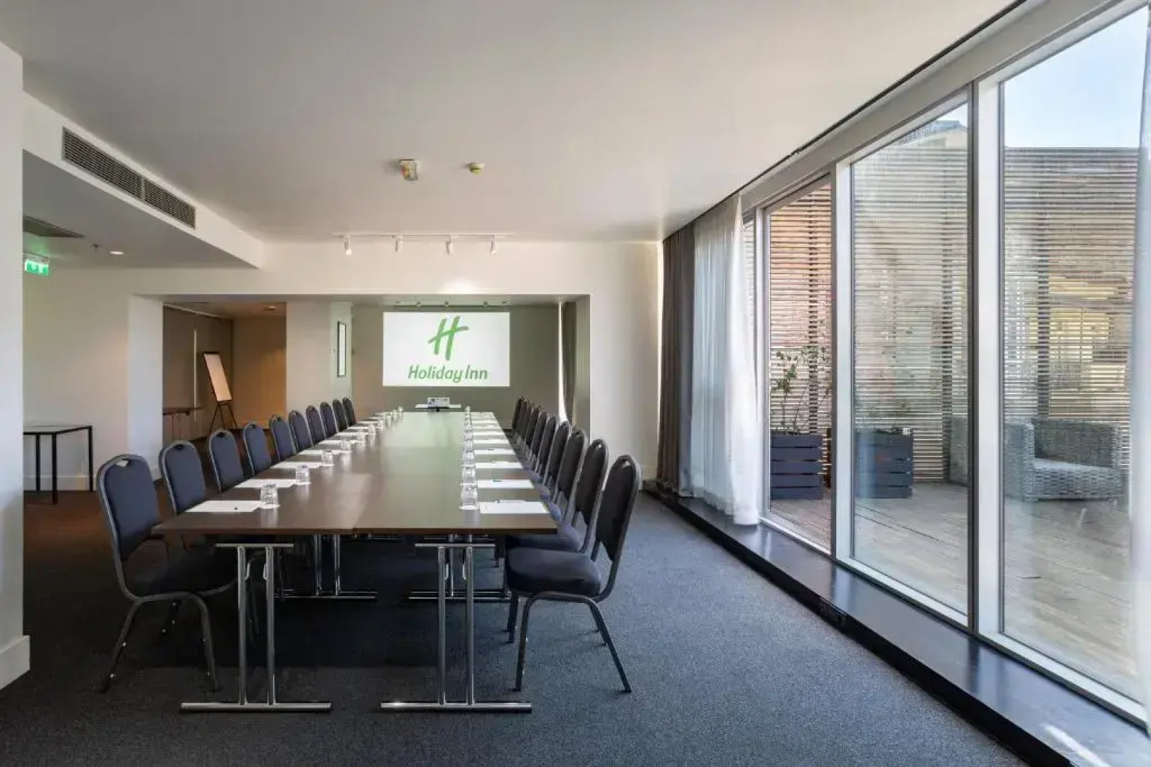 Отель Holiday Inn Тбилиси