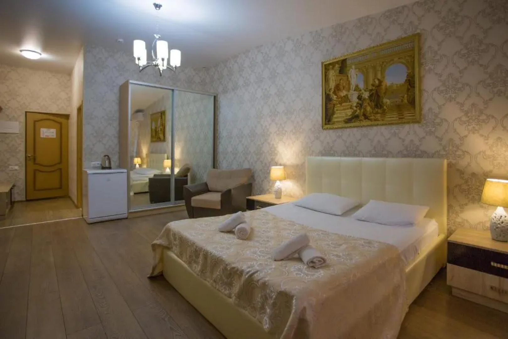 Отель Цветной 5