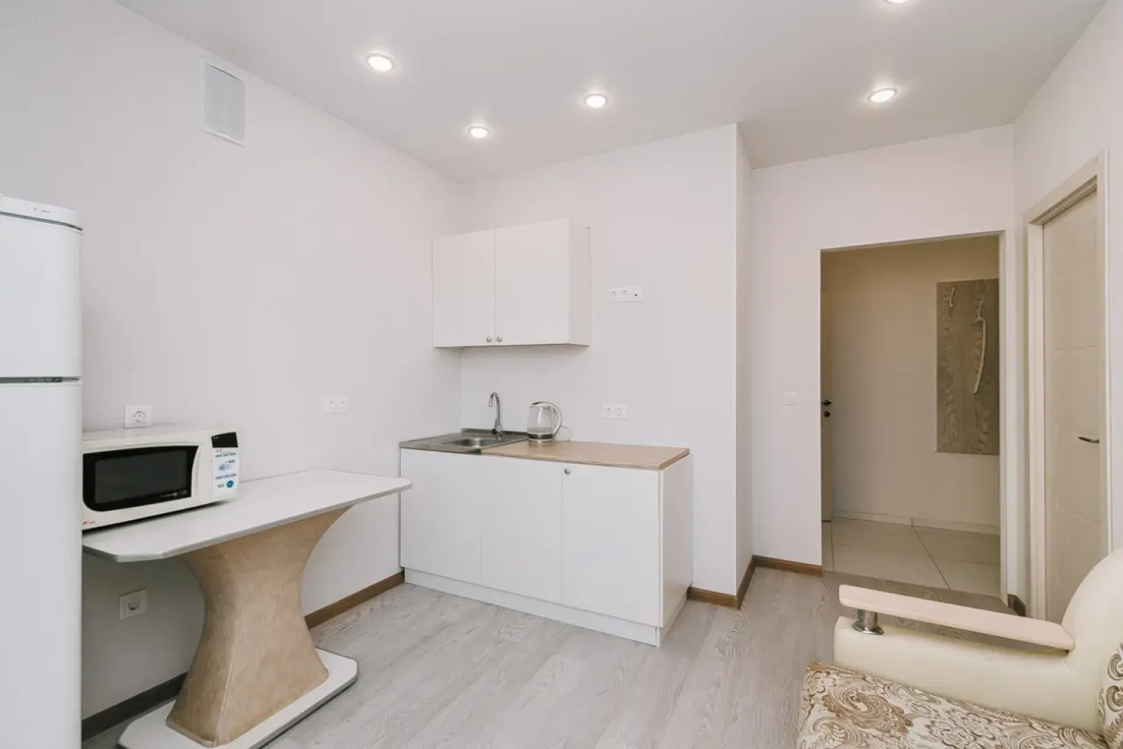 Апартаменты Уютная квартира не далеко от метро на Виктора уса