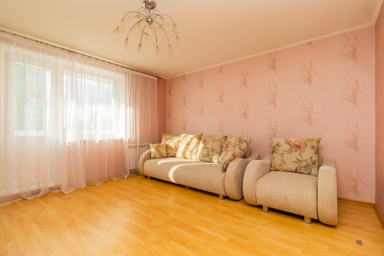 Апартаменты на Академика Королёва 7