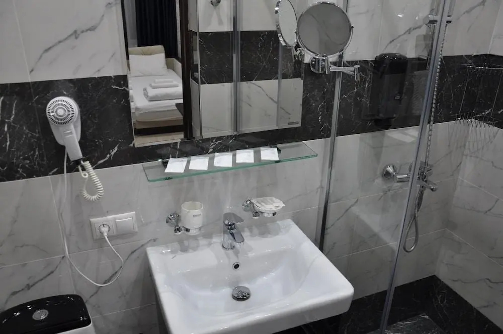 Отель Blue Marine