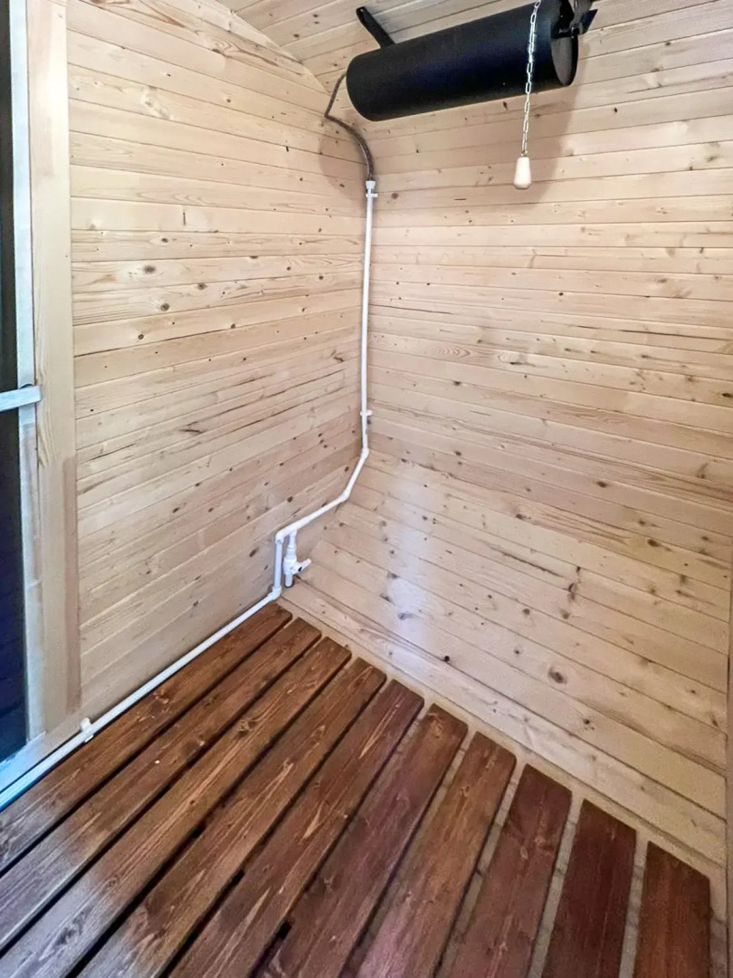 Шале Красный домик в лесу на Живописной улице