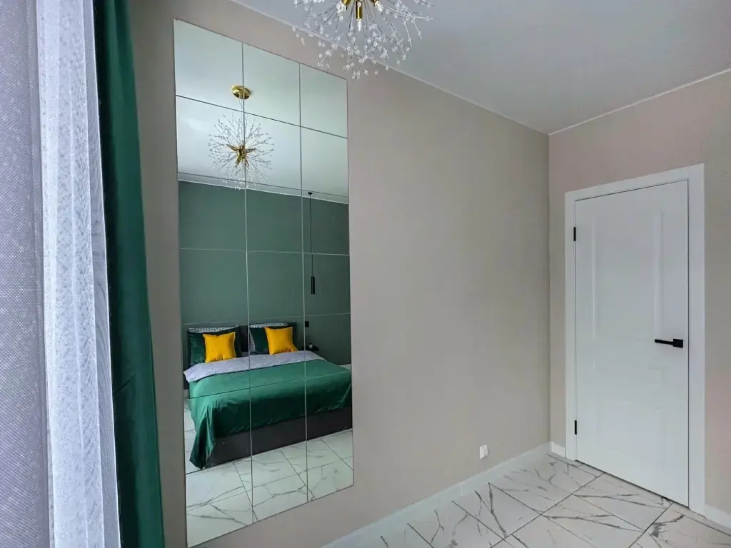 Апартаменты Улучшенные Семейные Мой Адрес на Вертолетчиков