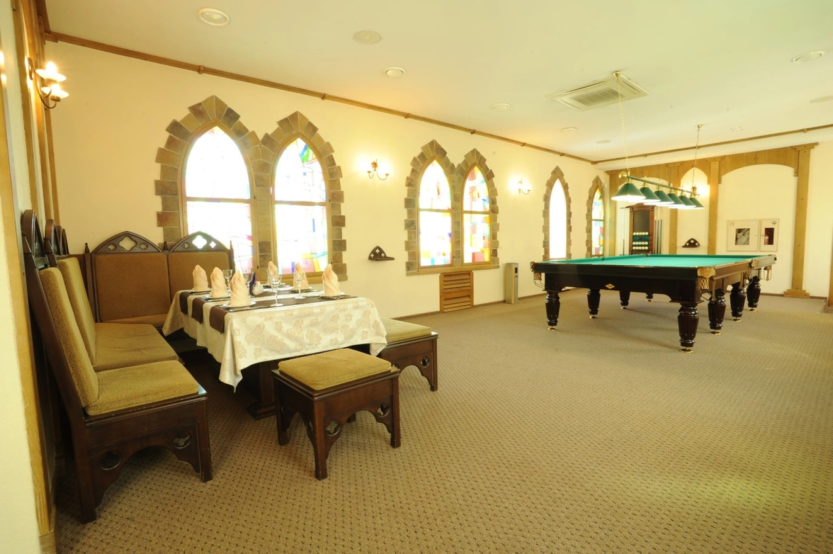 Отель Камелот