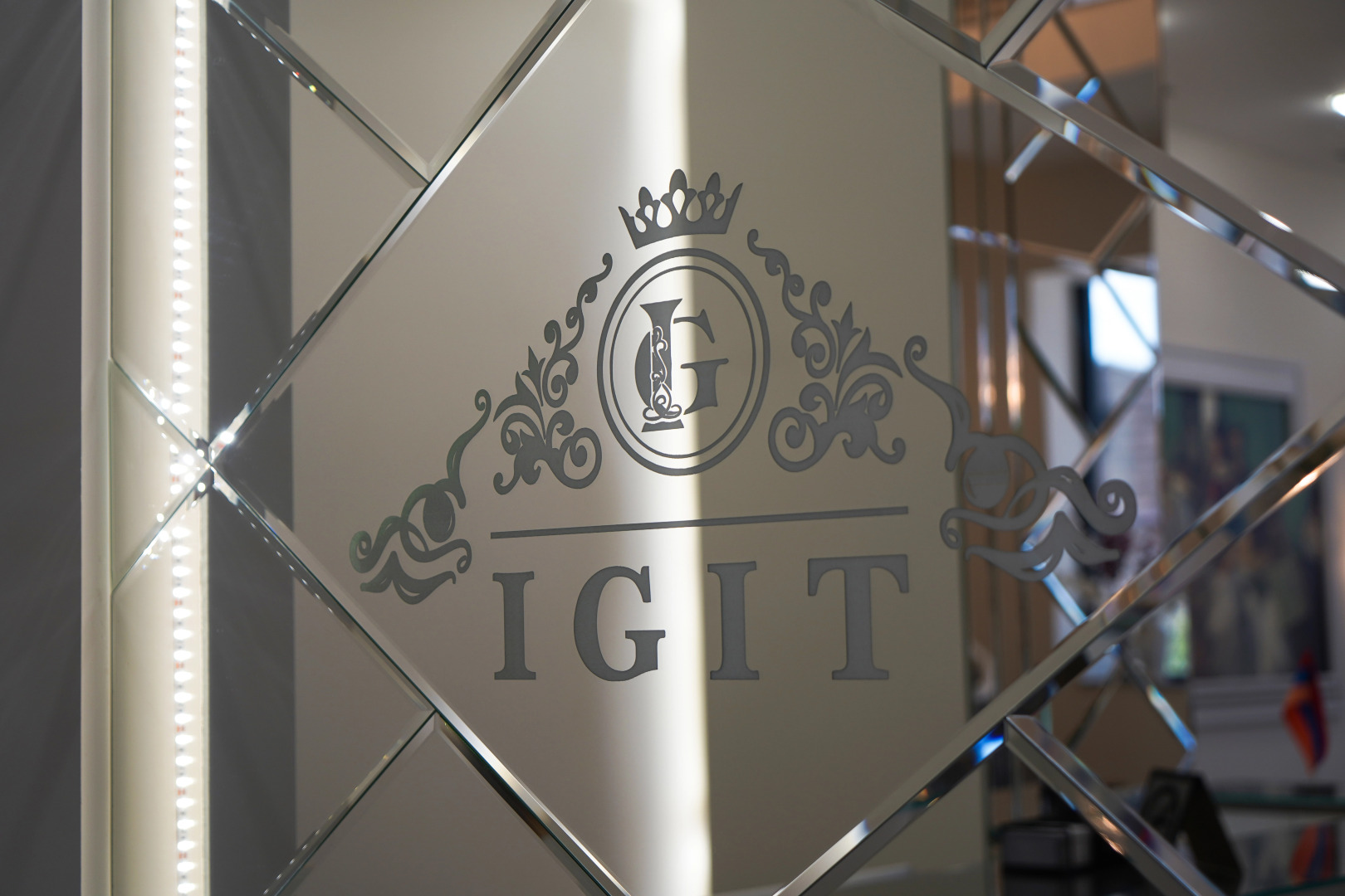 Отель Igit Plaza