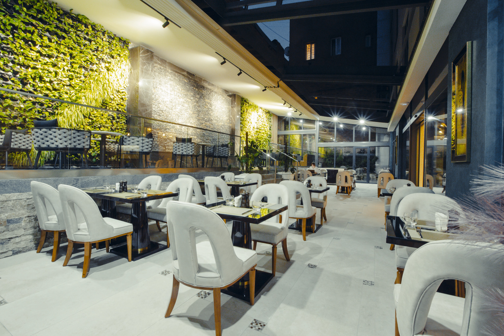 Отель Marjan Plaza