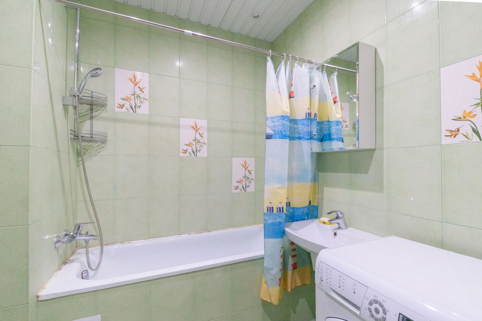 Апартаменты Истоман 2+2 с видом на город