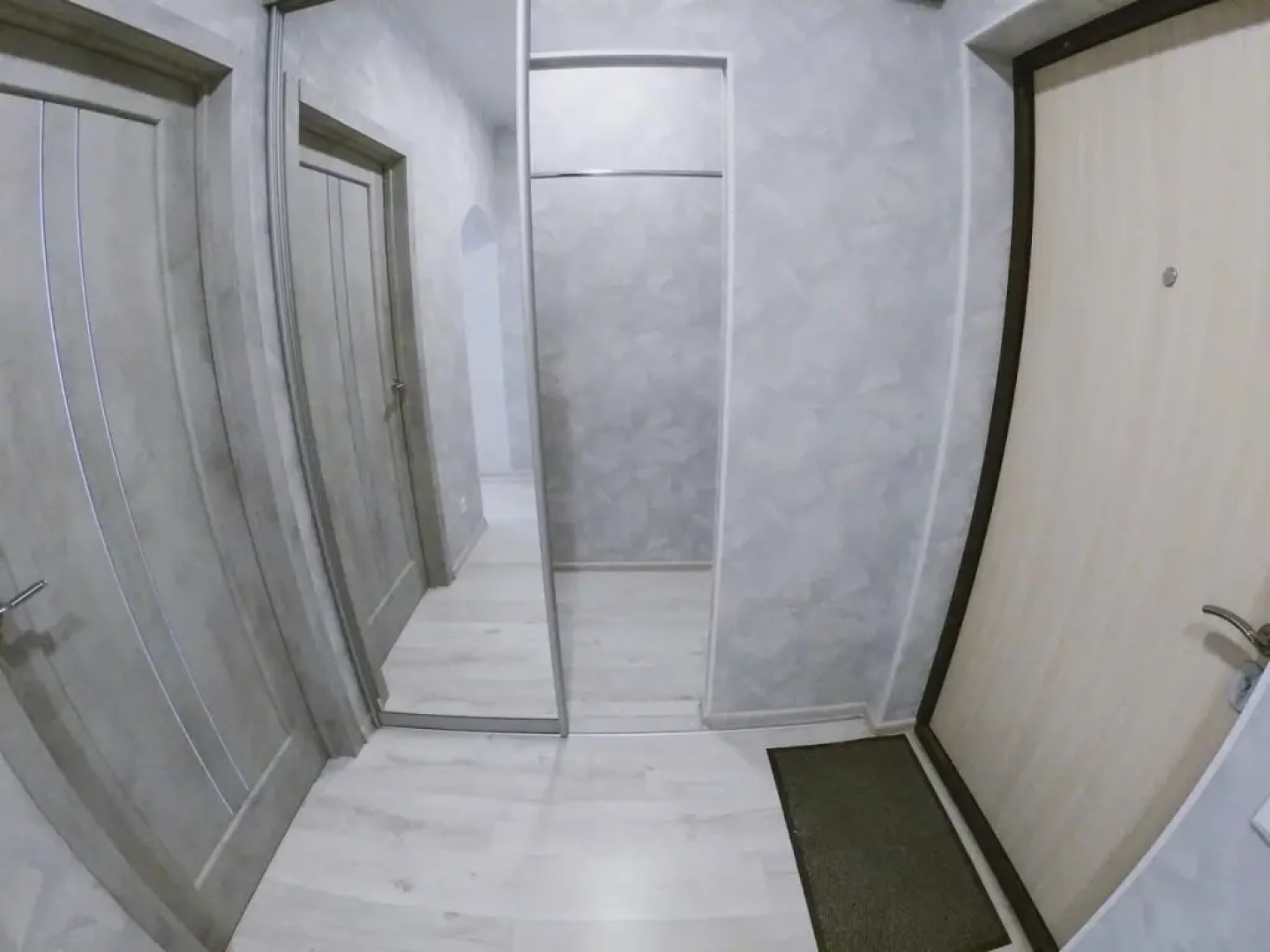 Квартира Галерея РRО на Площади Свободы 4