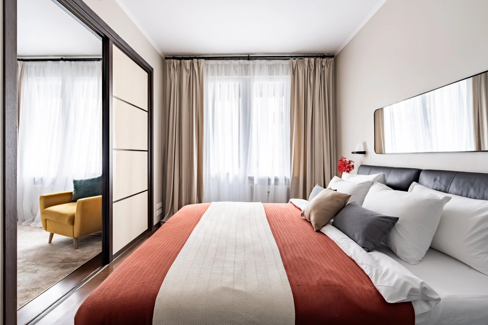 Квартира GetFlat Scarlet с Балконом Для 1-4 Гостей