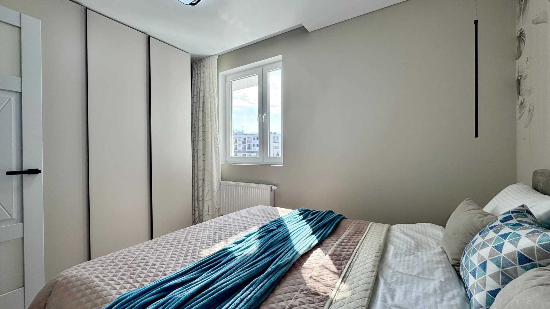 Апартаменты с балконом и видом на море  ЖК Фрукты 77 Я на Море