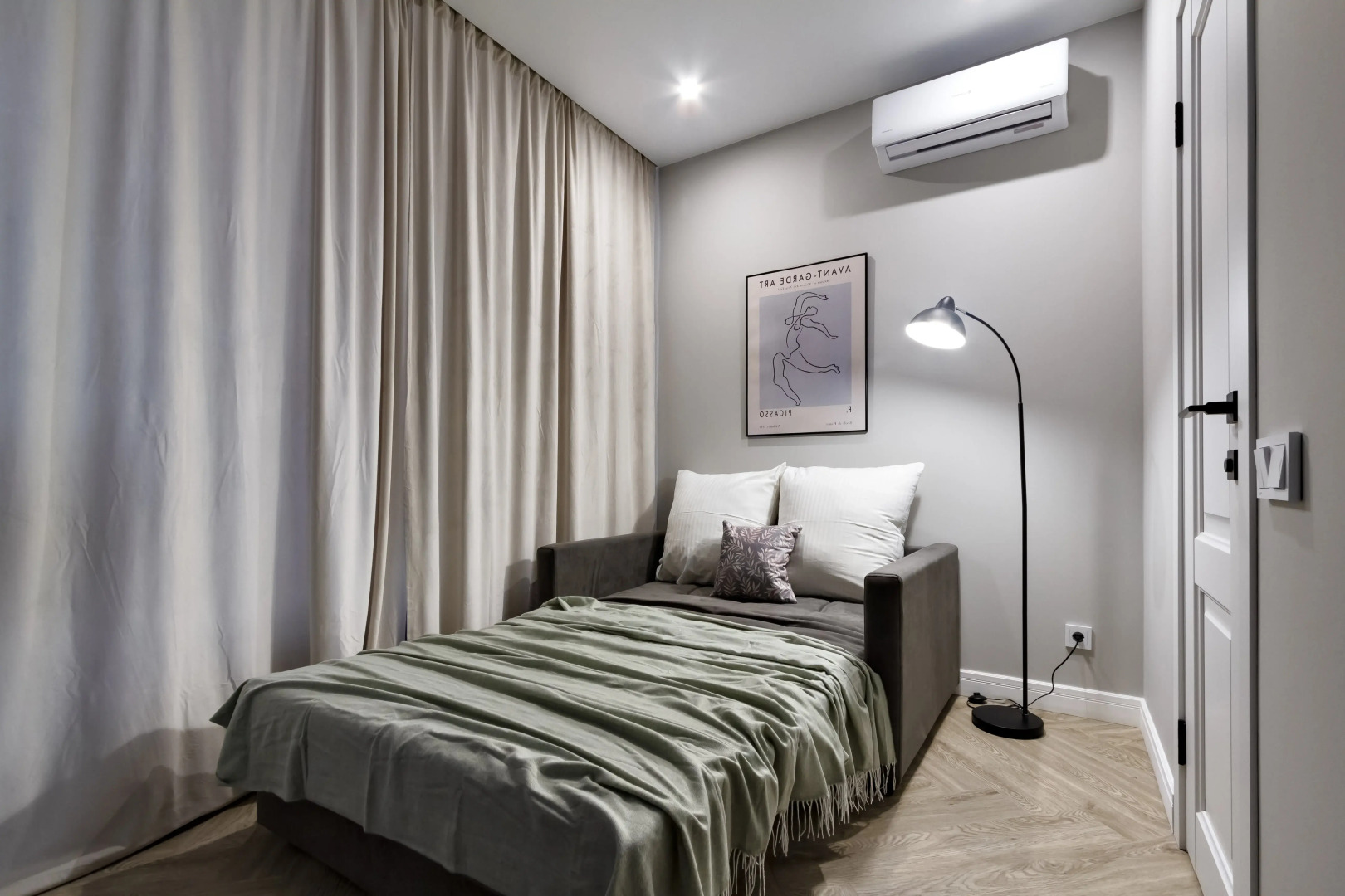 Квартира дизайнерская Andora-apart на Красном проспекте на 29 эт