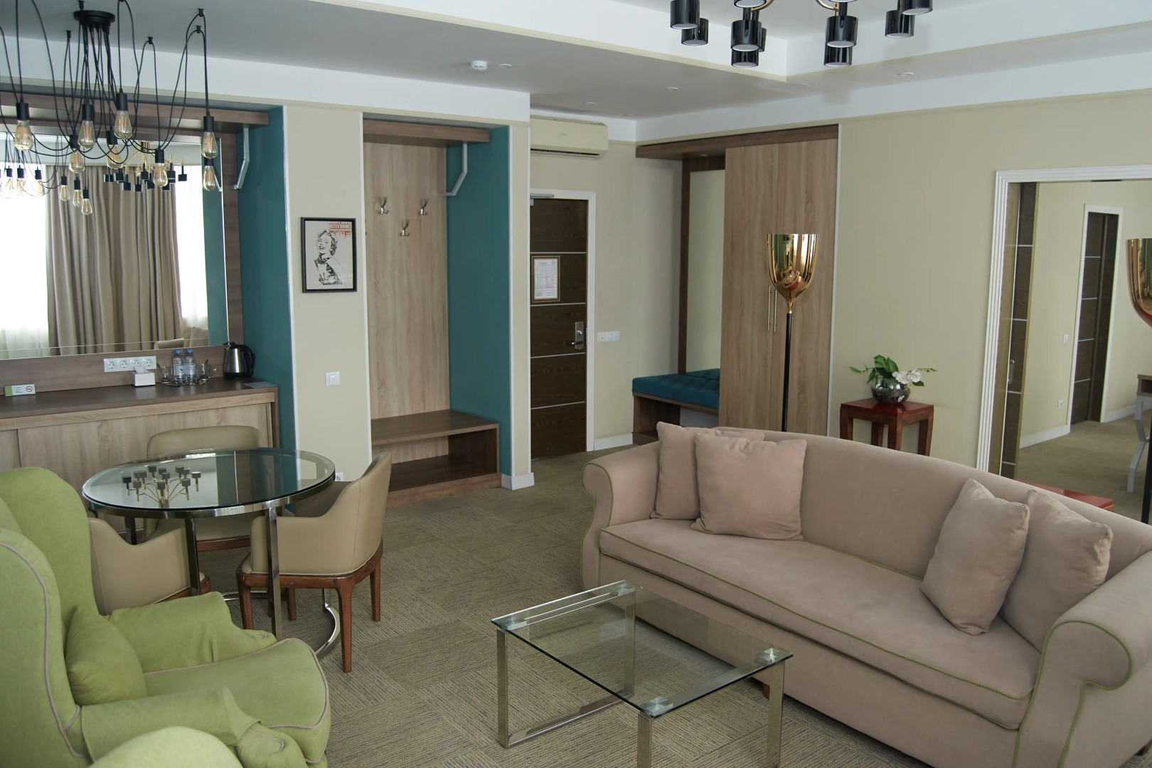 Отель Green Which