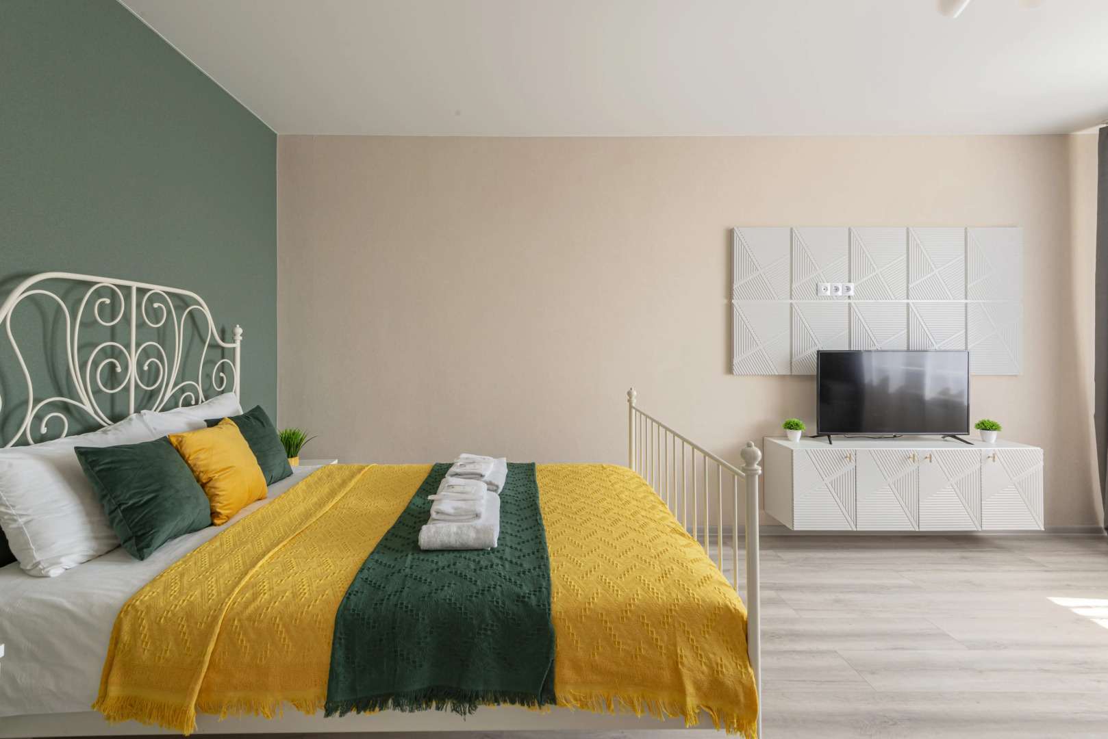 Квартира 1-к недалеко от залива на Пирогова 1/3 от RentAp, 4 сп.места