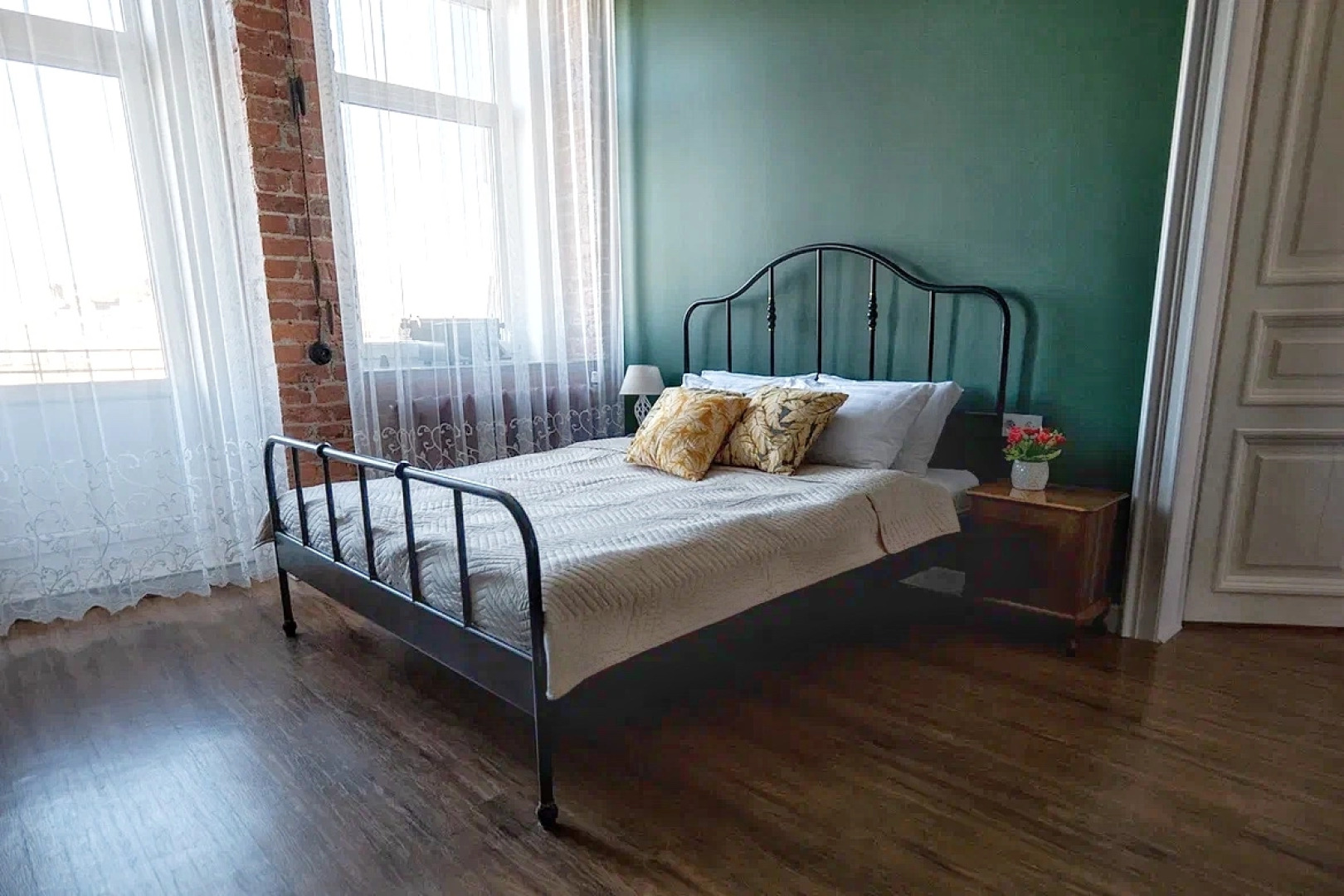 Апартаменты Видовая Аутентичная квартира на Жуковского