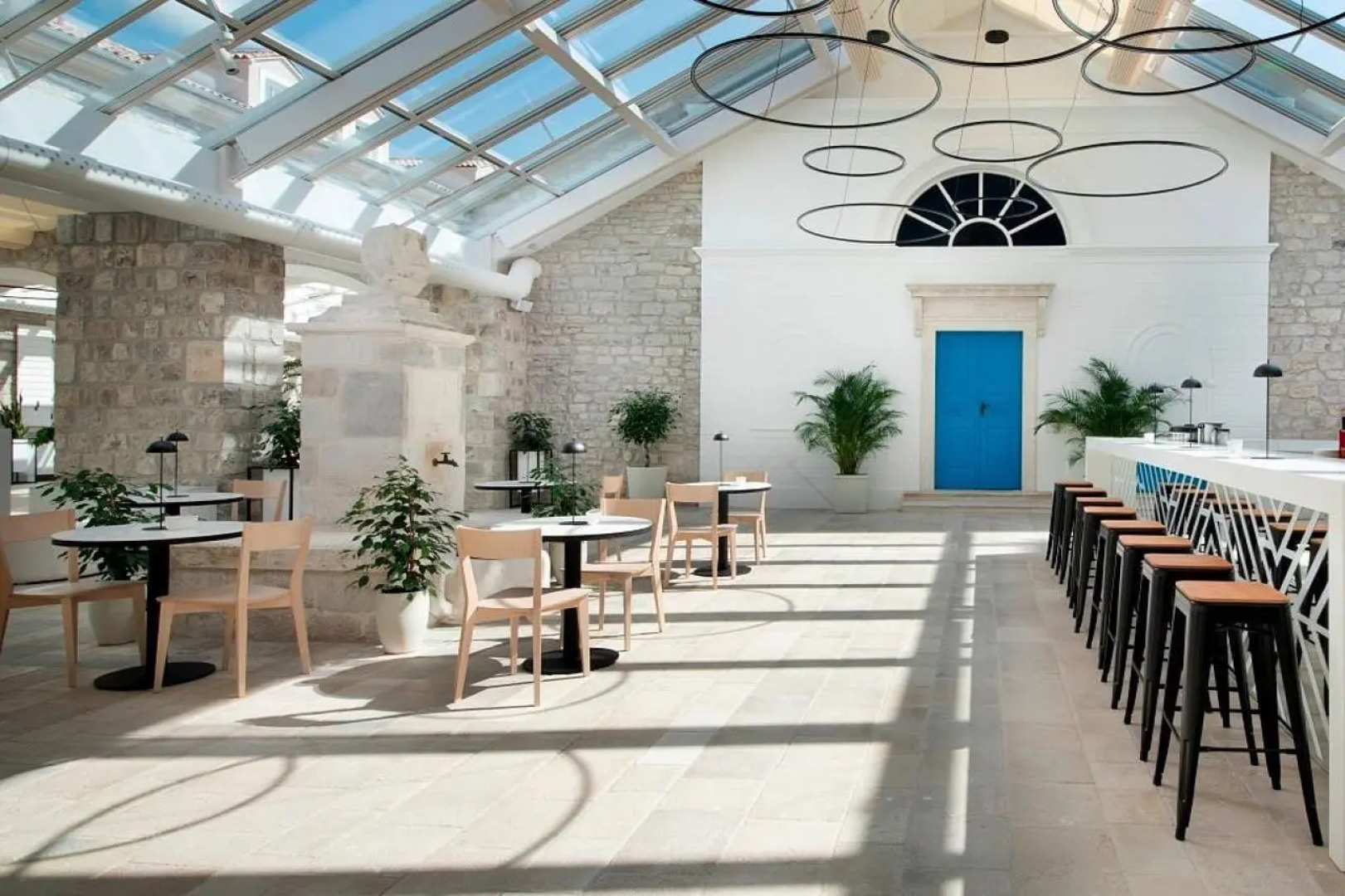 Lazure Hotel and Marina