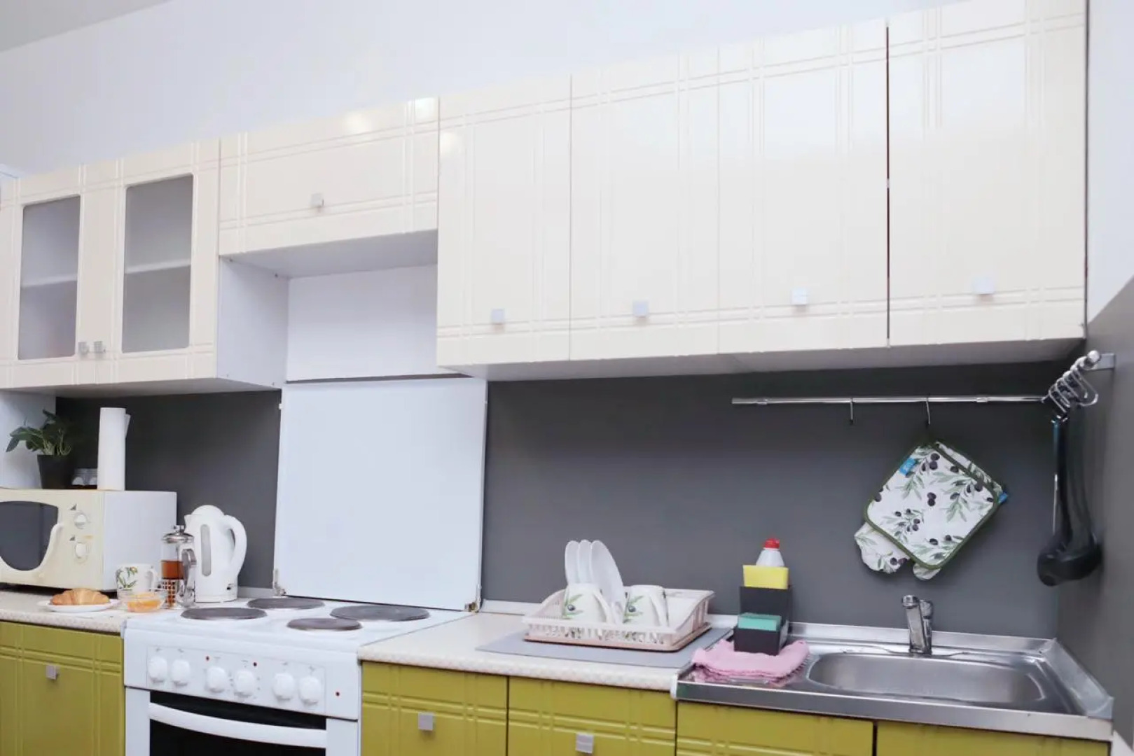 Апартаменты на 14 этаже мкр Супонево к10