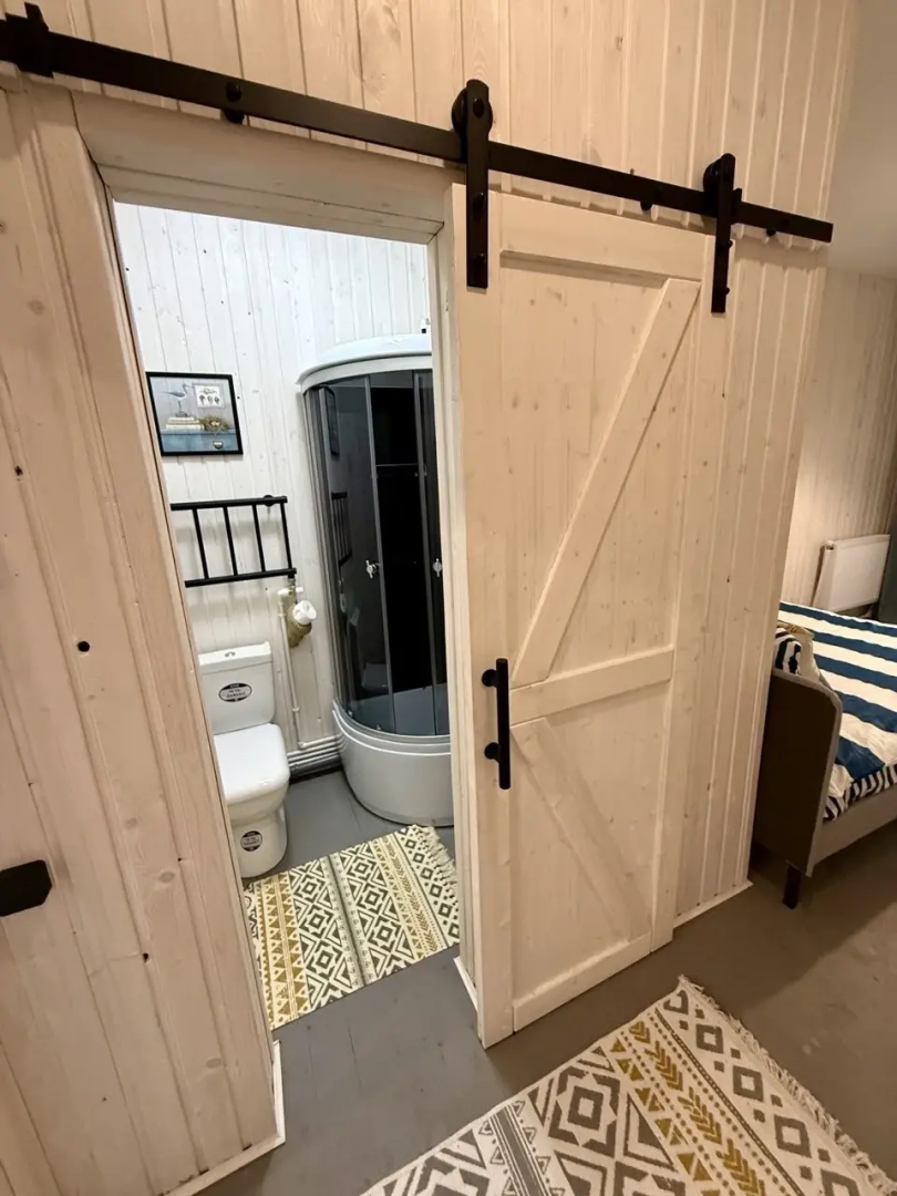 Частный дом уютный с баней и мангальной зоной в центре