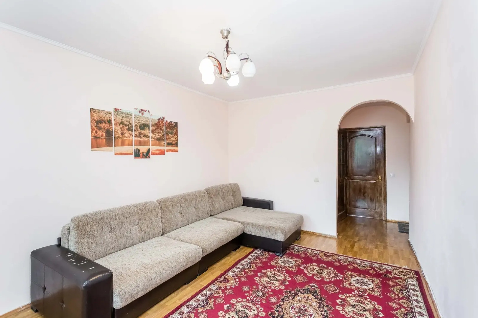 Квартира на проспекте Достык 119