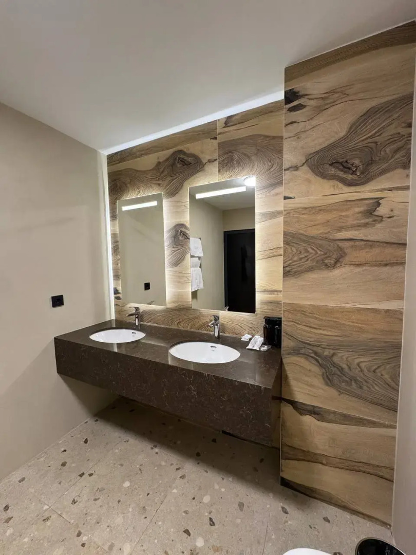 Отель Тау-House