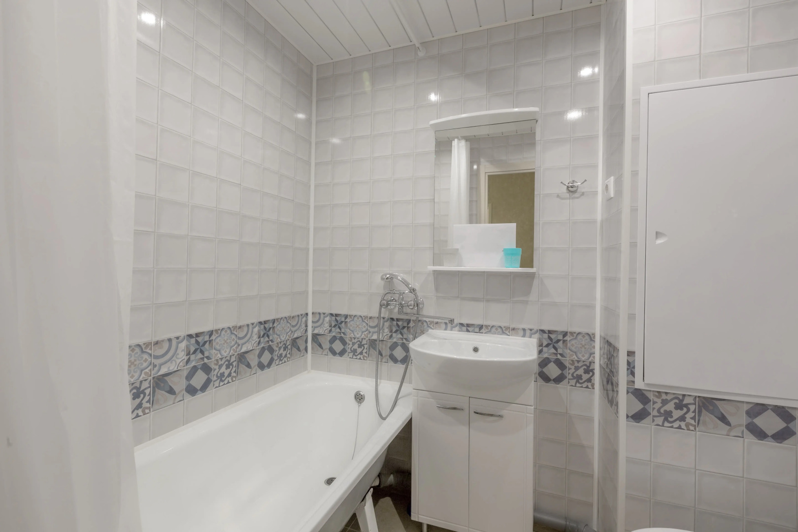 Апартаменты Гости Любят у метро Римская