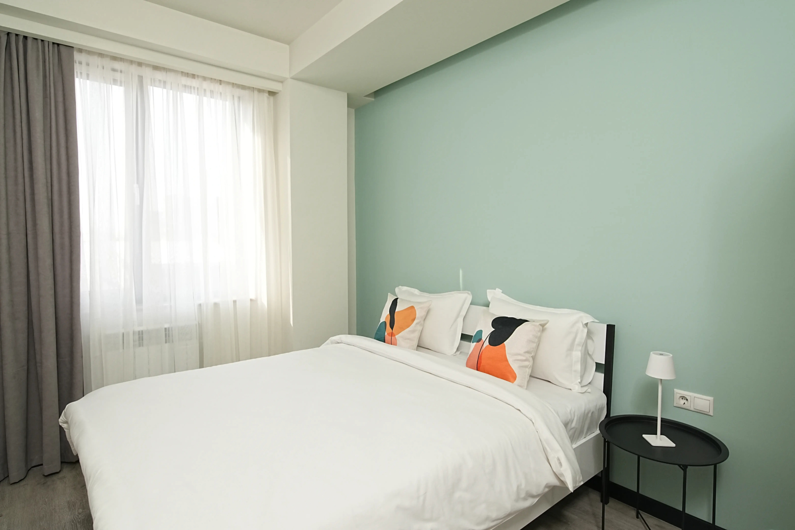 Апартаменты улучшенные с балконом от Sweet Home