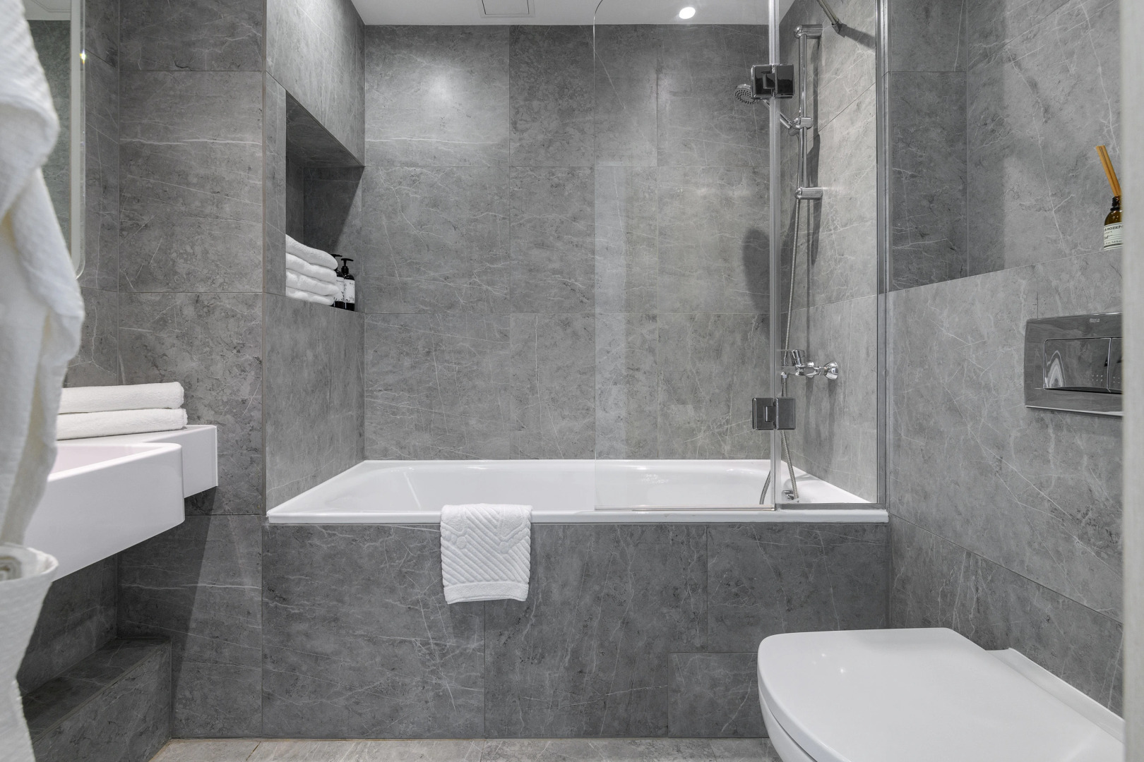 Апартаменты Apartico в Центре Города 2 Отдельные Спальни в Современном ЖК