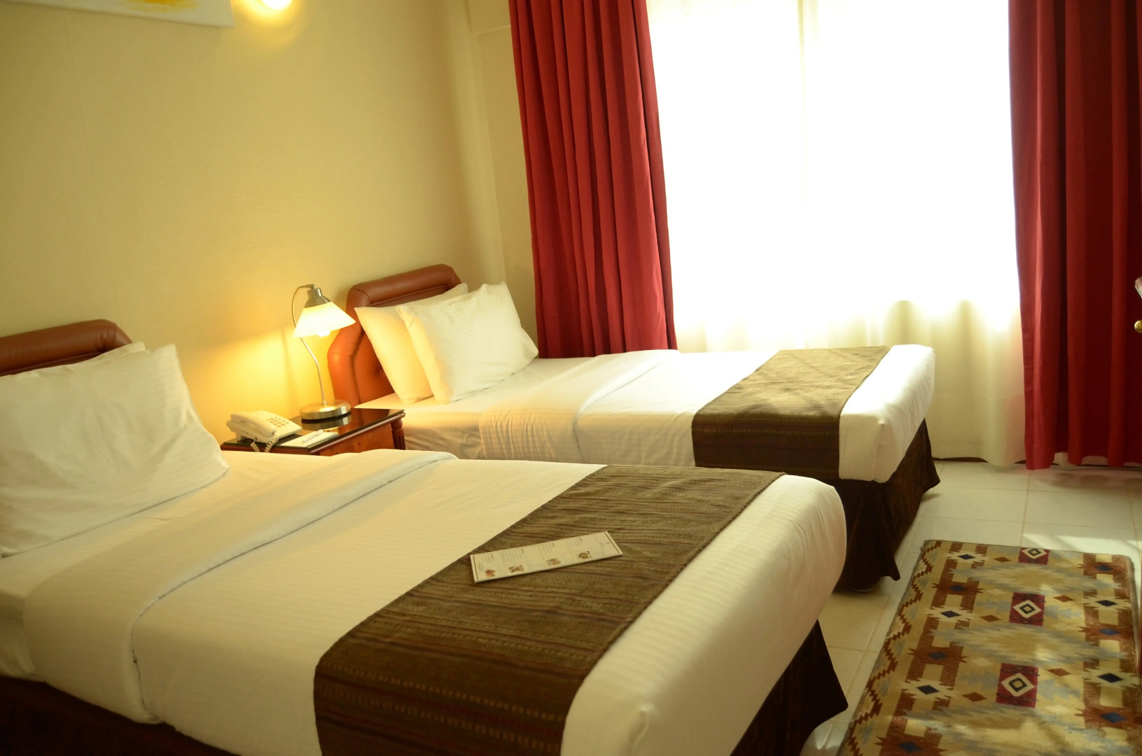 Отель Nejoum Al Emarate