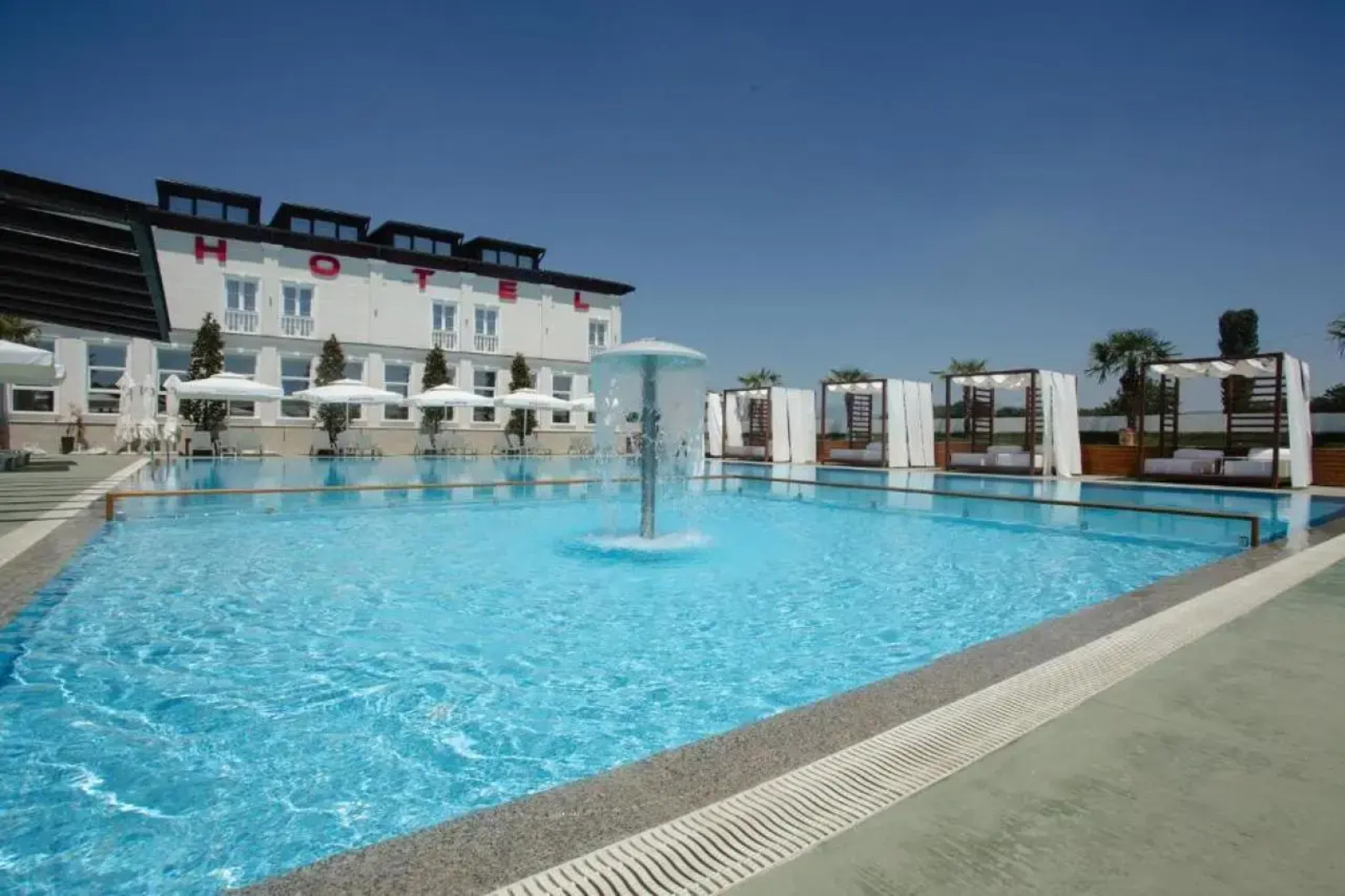 Отель Kompleksi Exalco Al