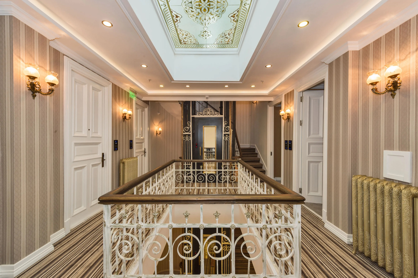 Отель Alpek Hotel