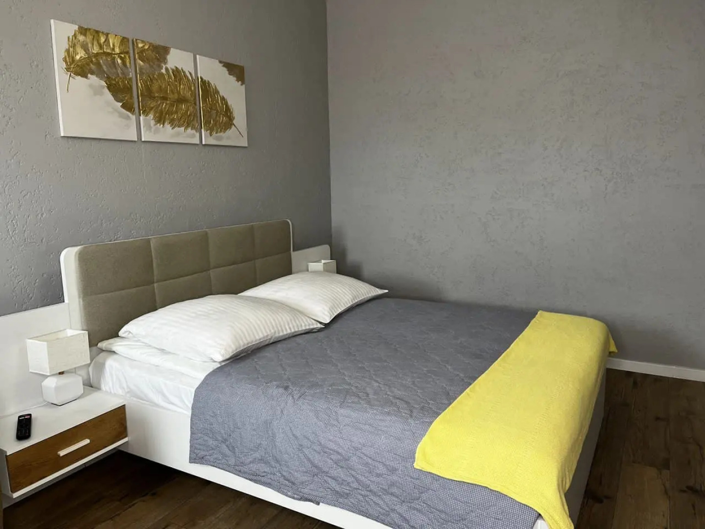 Апартаменты у Замкового пруда 1