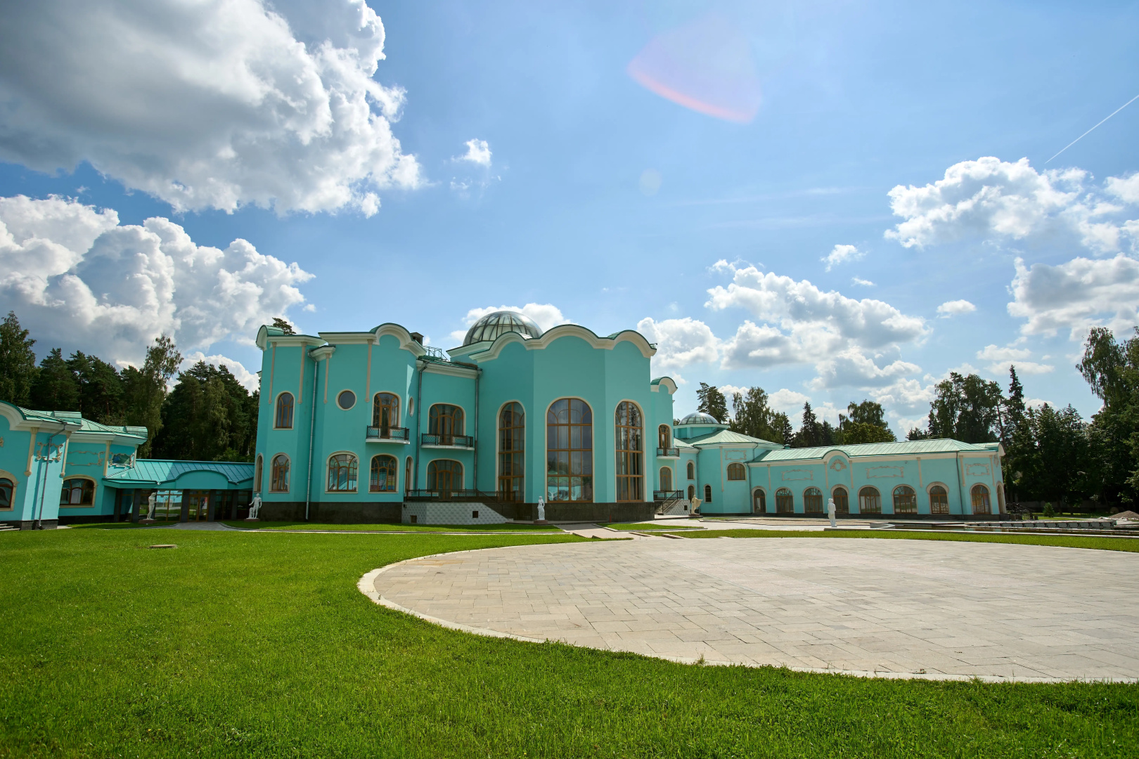 Отель Malakhovka Palace