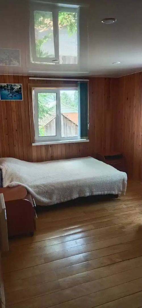 Частный дом с баней на территории