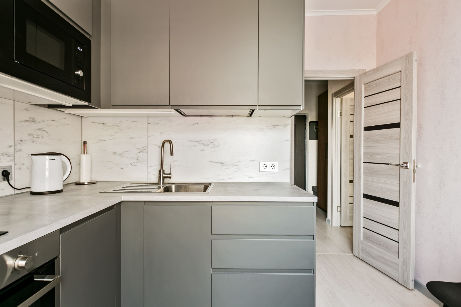 Квартира MaxRealty24 Германа Титова 6