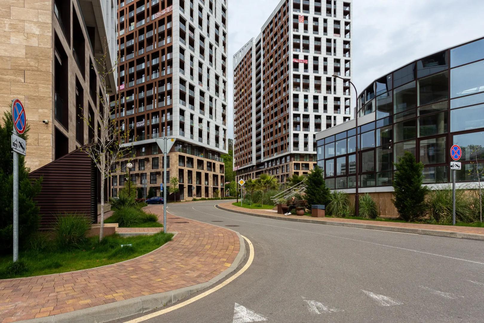 Квартира с Балконом и Видом на Лесопарк Аллея 114