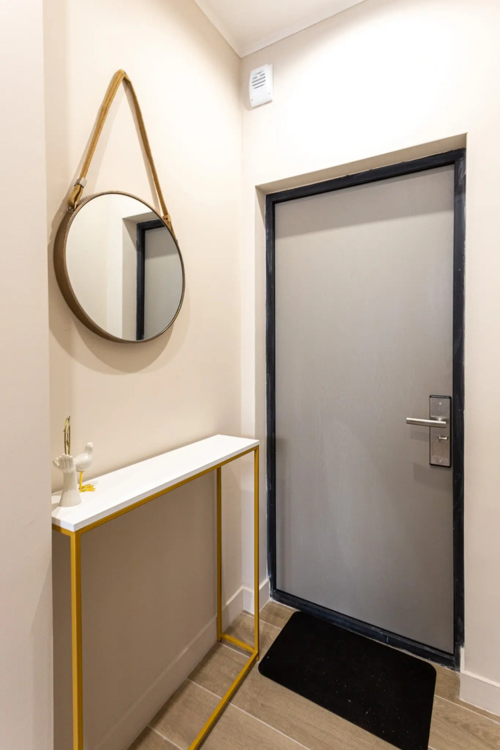 Апартаменты Your Mirror Apart на Навагинской улице