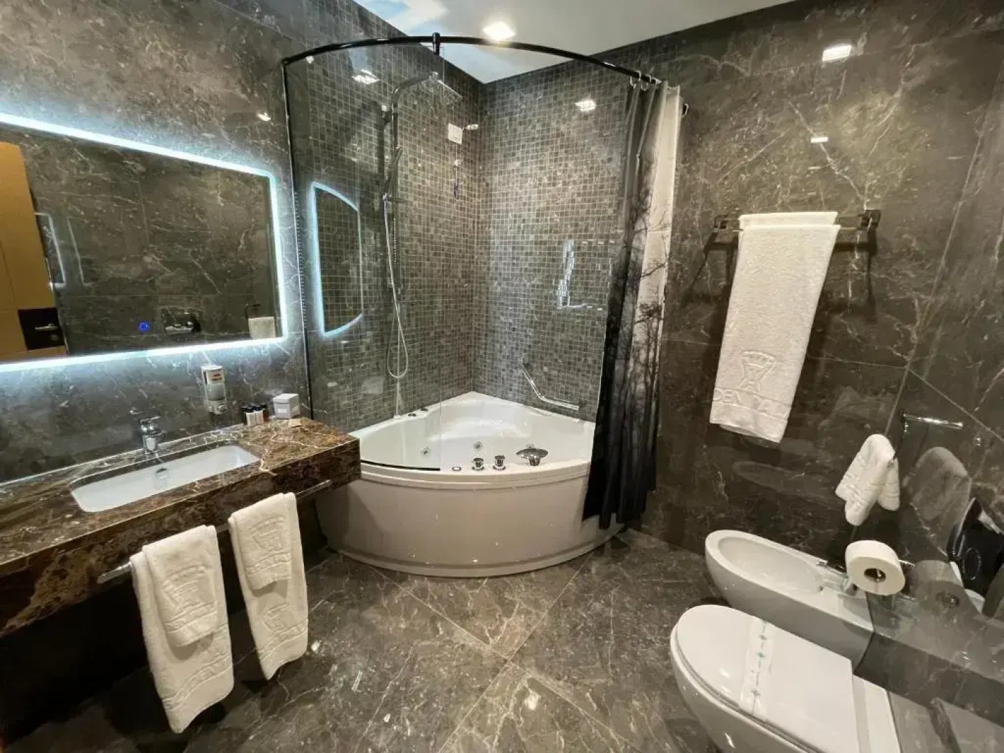 Отель Golden Palace