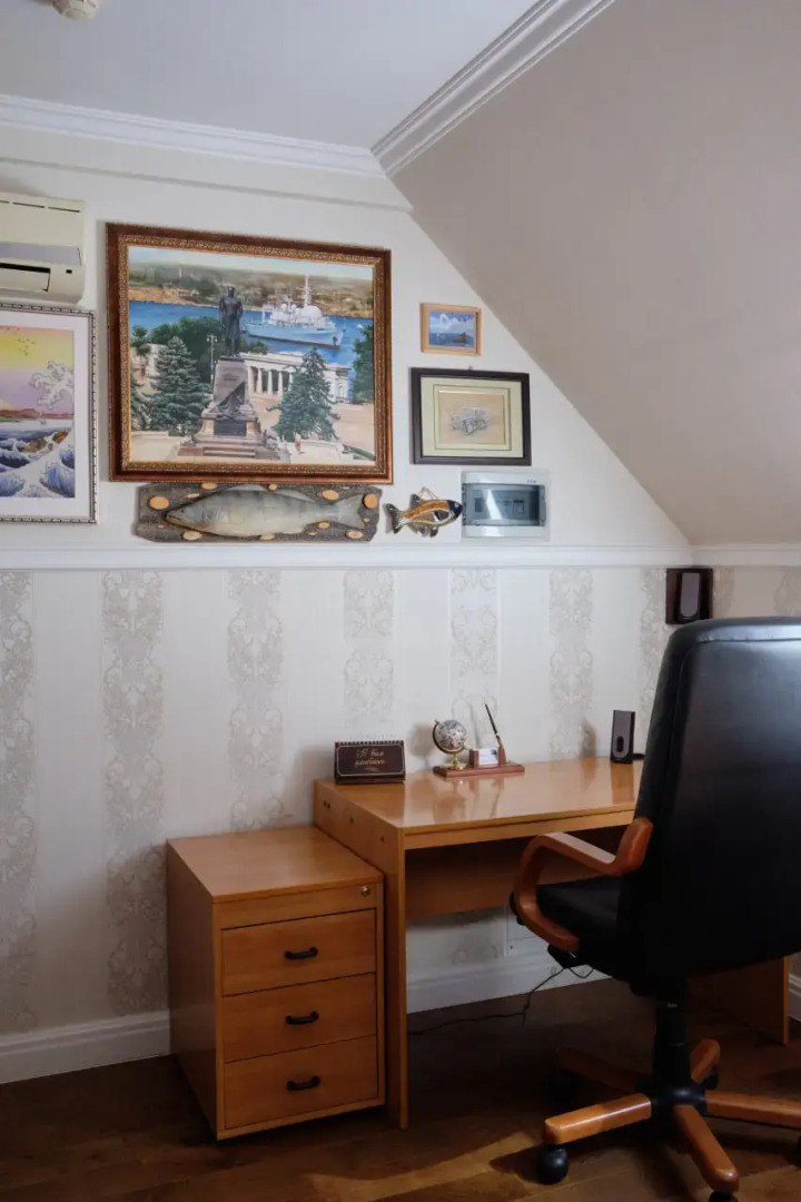 Частный дом Просторный уютный Особняк