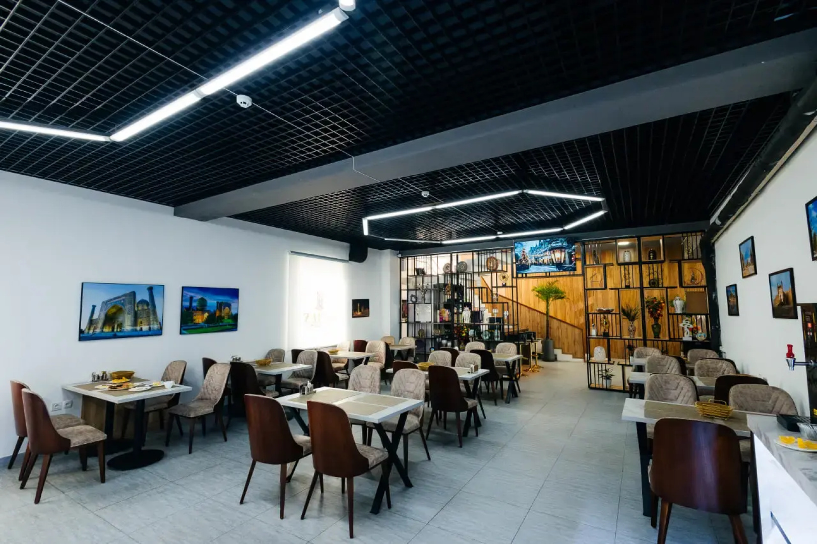 Отель Zafar Plaza
