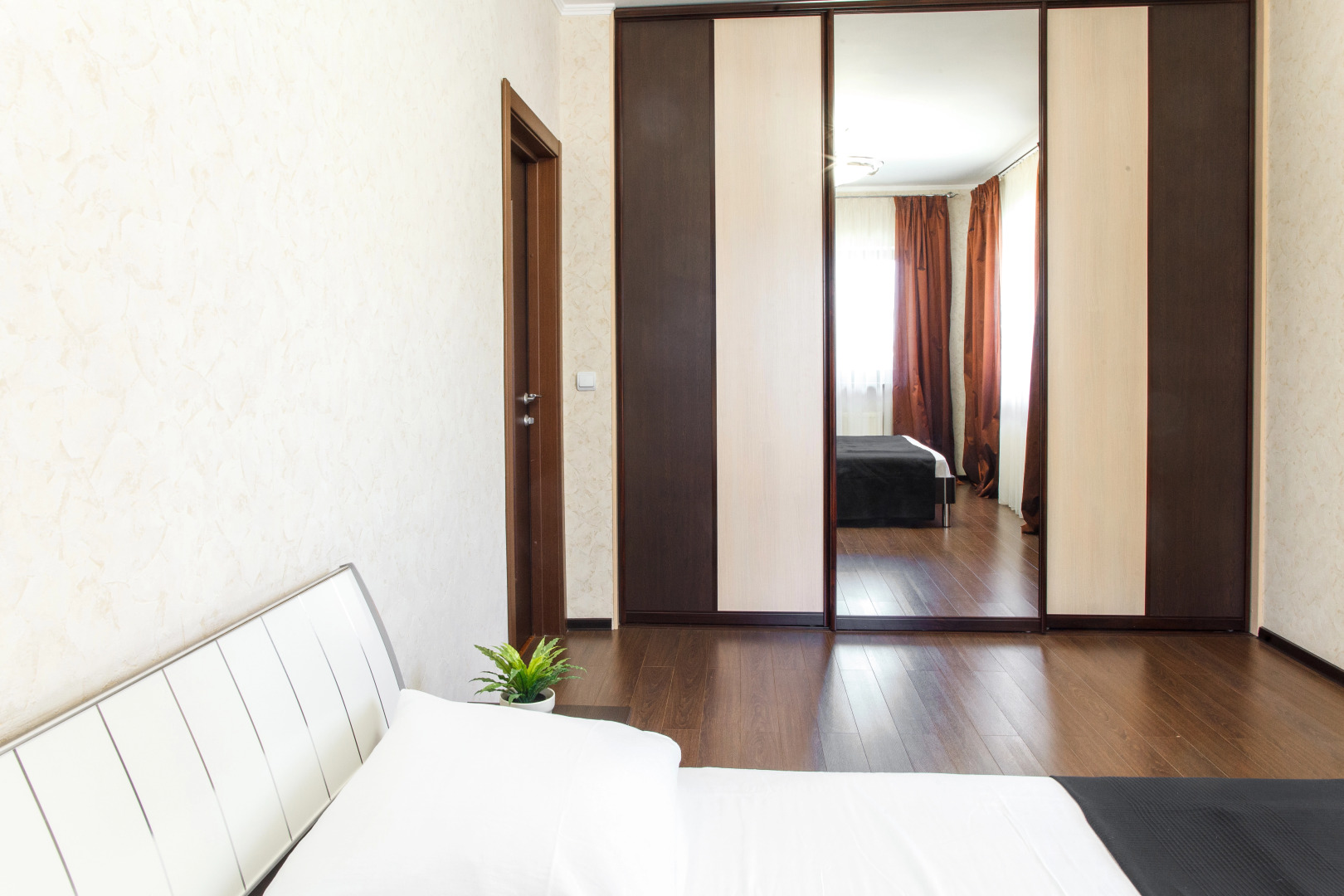 Апартаменты Даудель №101 у МФК Магеллан