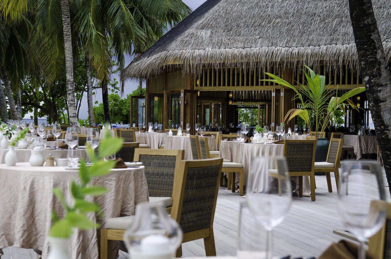 Отель Mirihi Island Resort